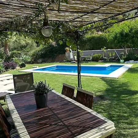 Modern Retreat In Beautiful Countryside. Villa Mijas